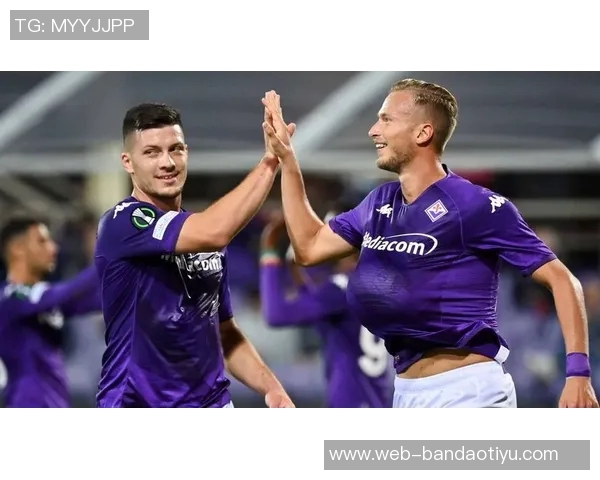 那不勒斯精彩进球波利塔诺助攻斯皮纳佐拉精彩抽射破门